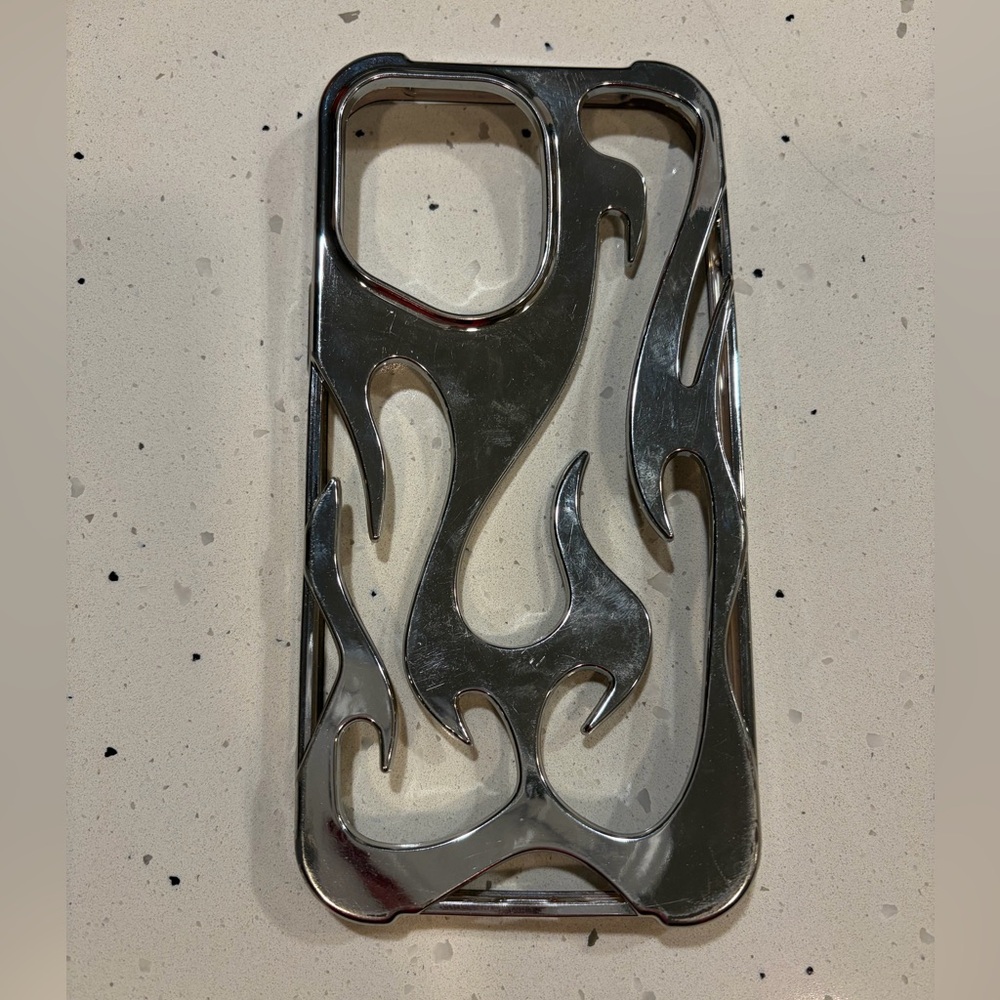 iPhone 15 plus Silver Flame Design Phone Case